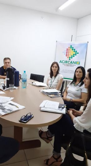 Projeto Indústria-Escola é apresentado na ACIRCAN em Campos Novos